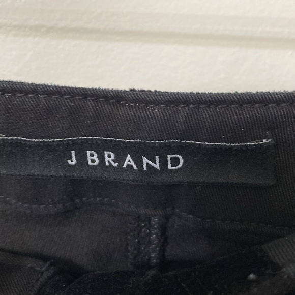 J Brand velvet feel cotton/poly Natasha Sky High Skinny pant, black, size 32. - Picture 3 of 5